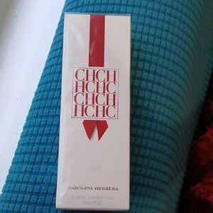 Carolina Herrera Lip Gloss And Leather Case Set